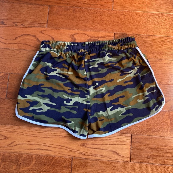 Valley Shorts, Camo - Sho Sho for Silver Icing - Picture 6 of 10